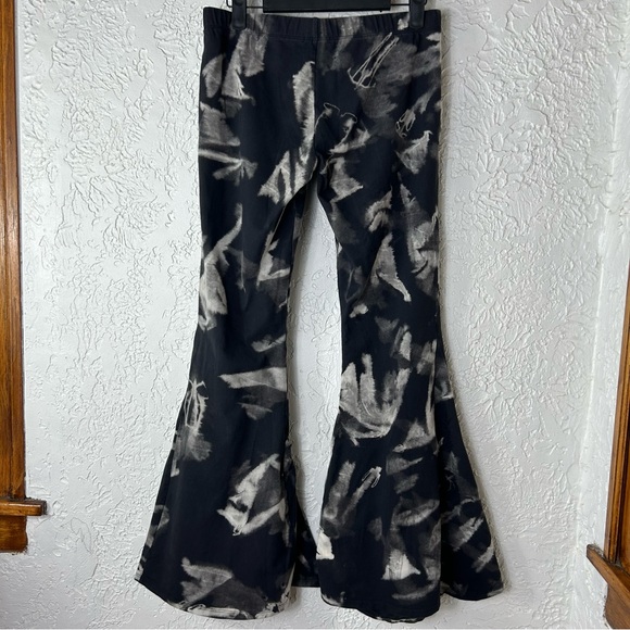 The Om Collection | Isabel Pant Crystal Tie Dye Bell Bottom Yoga Pants Size L - Picture 1 of 14